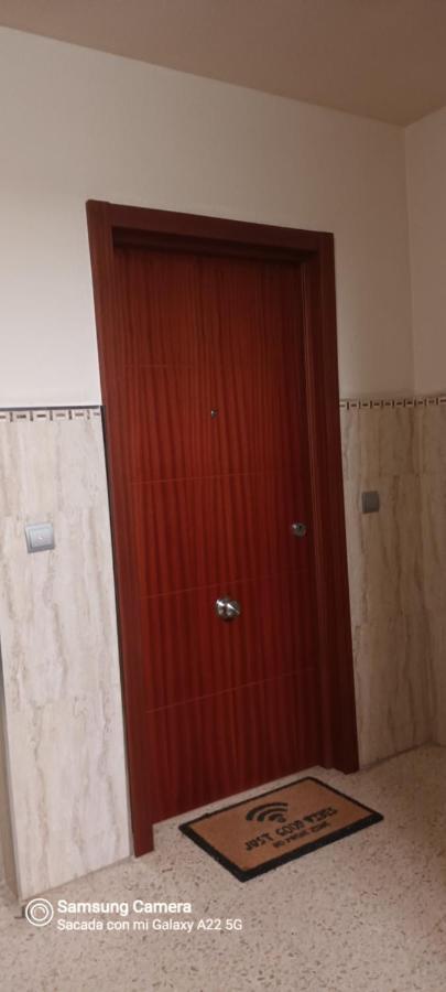 Апартаменты Piso Playa La Caleta Кадис Экстерьер фото